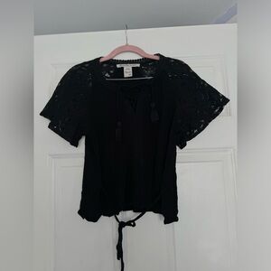 Black top not cropped